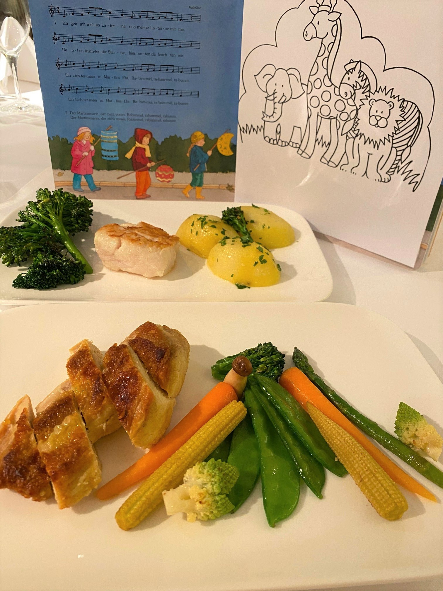 Kikok Hähnchenbrust und tagesaktueller Fisch für Kinder