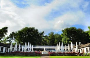 Biergarten Frontalansicht